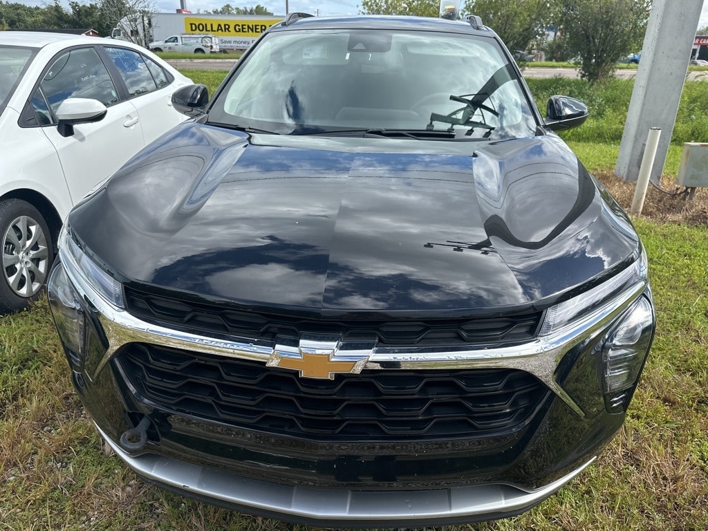 Thumbnail: 2024 Chevrolet Trax - 2