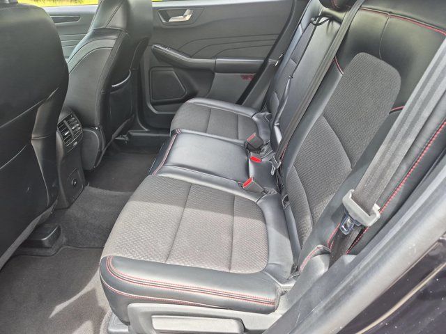 2025 Ford Escape ST-Line - Photo 27