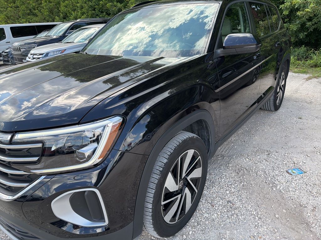 2025 Volkswagen Atlas's photo