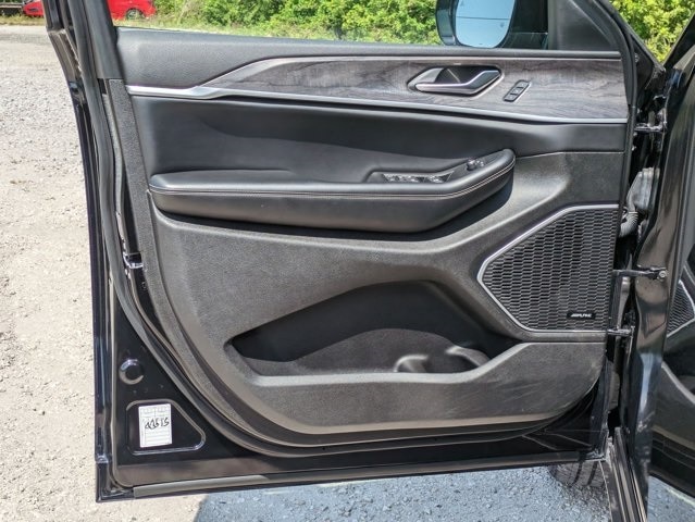 2023 Jeep Grand Cherokee 4xe 11