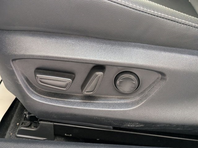 Thumbnail: 2025 Toyota Camry - 15