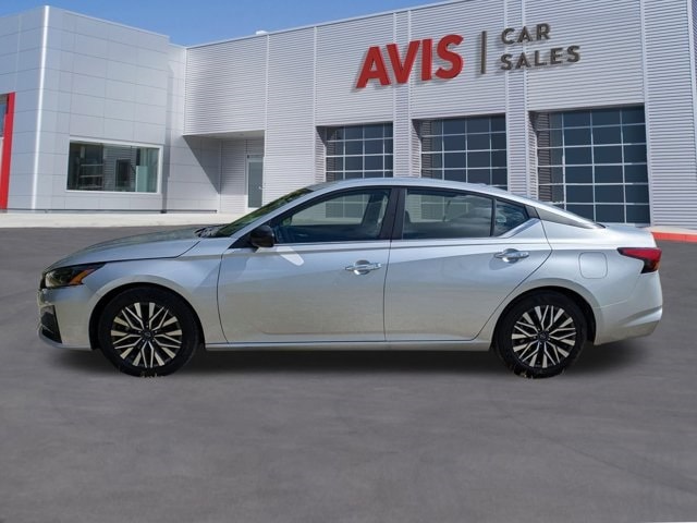 Thumbnail: 2024 Nissan Altima - 10