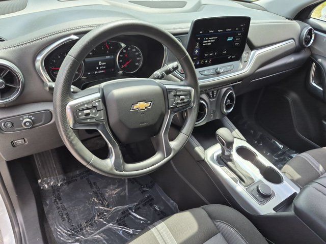 Thumbnail: 2025 Chevrolet Blazer - 15