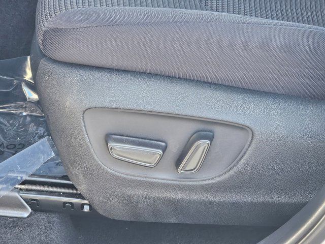 Thumbnail: 2024 Toyota Highlander - 15