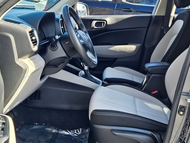 Thumbnail: 2025 Hyundai Venue - 26