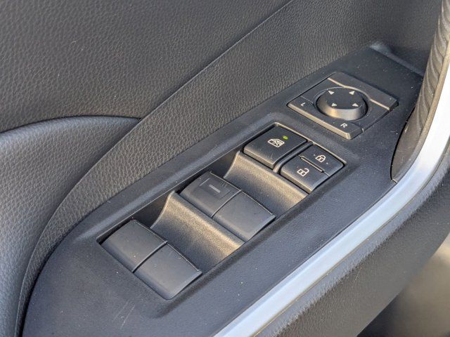 Thumbnail: 2025 Toyota RAV4 - 15