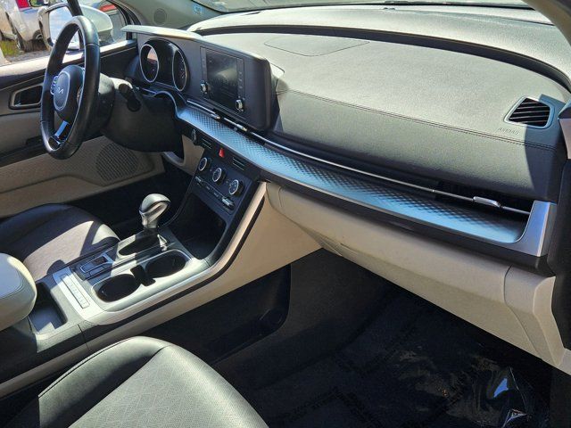 Thumbnail: 2024 Kia Carnival - 31