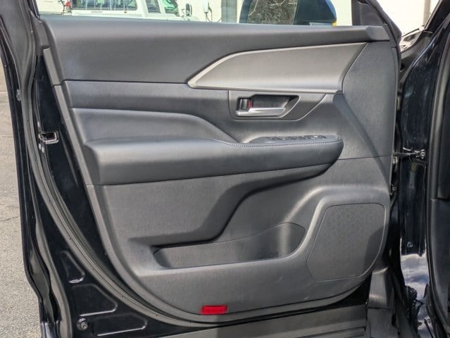 Thumbnail: 2025 Toyota Grand Highlander - 2