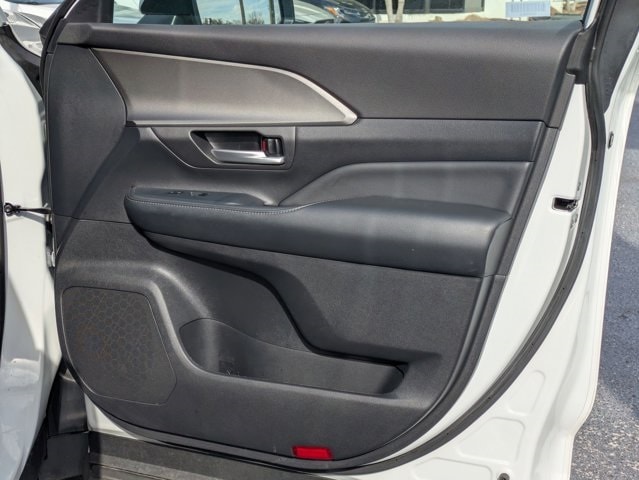 Thumbnail: 2025 Toyota Grand Highlander - 27