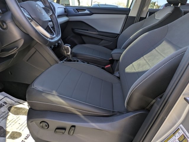 Thumbnail: 2024 Volkswagen Taos - 17