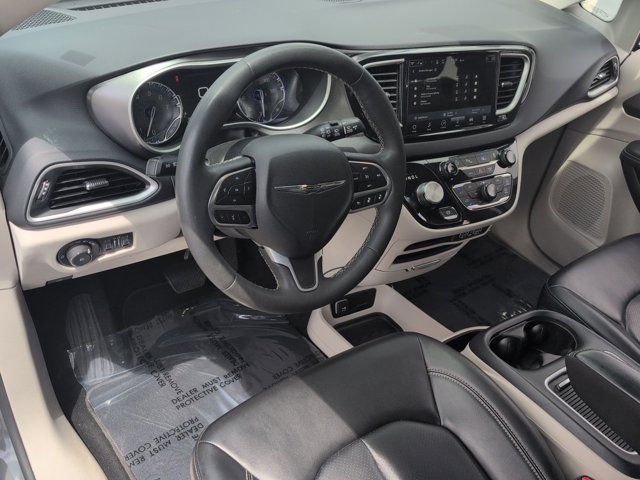 Thumbnail: 2023 Chrysler Pacifica - 15