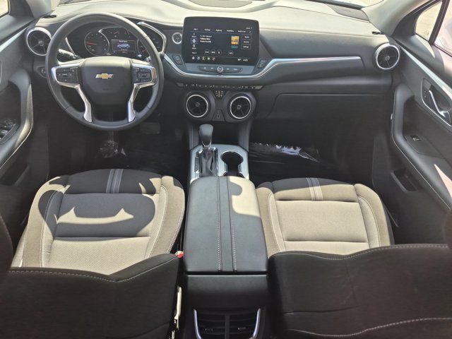 Thumbnail: 2025 Chevrolet Blazer - 25