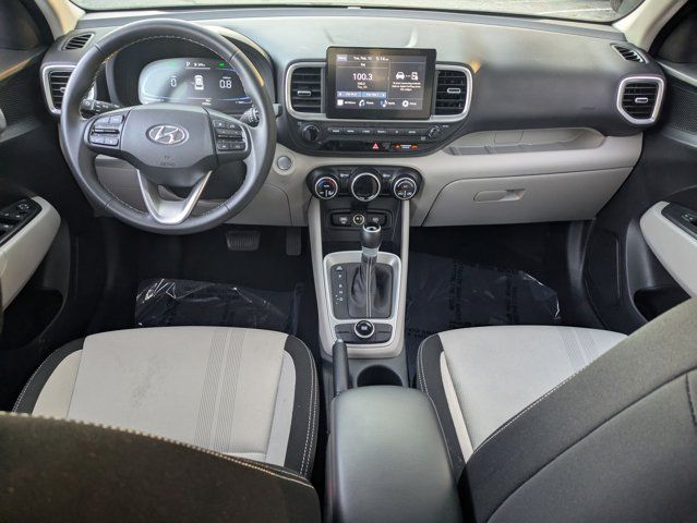 Thumbnail: 2025 Hyundai Venue - 25