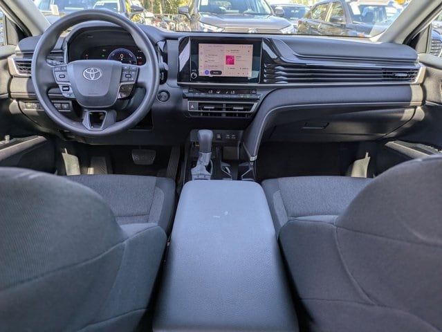 Thumbnail: 2025 Toyota Camry - 25