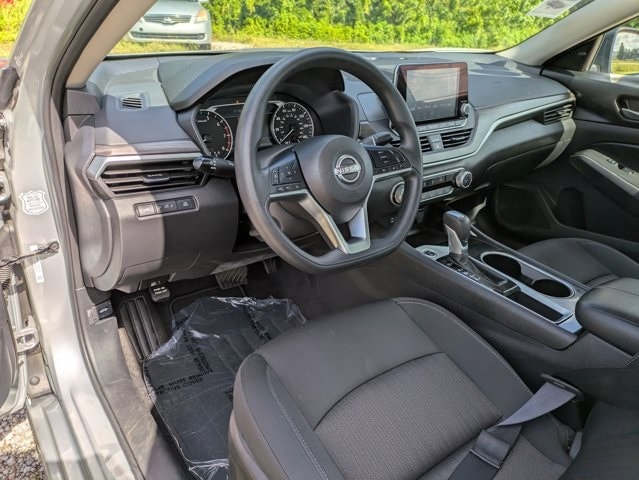 Thumbnail: 2024 Nissan Altima - 14