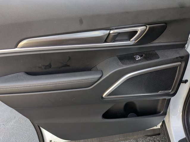 Thumbnail: 2025 Kia Telluride - 23