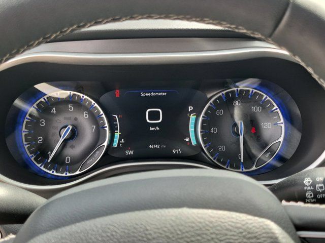 Thumbnail: 2025 Chrysler Pacifica - 16