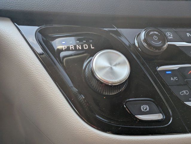 Thumbnail: 2024 Chrysler Pacifica - 16