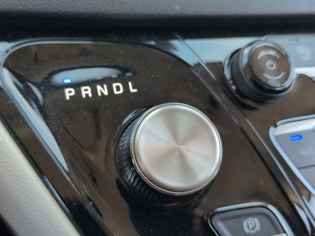 Thumbnail: 2024 Chrysler Voyager - 19