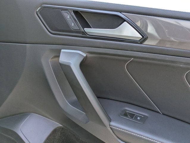 Thumbnail: 2024 Volkswagen Tiguan - 27