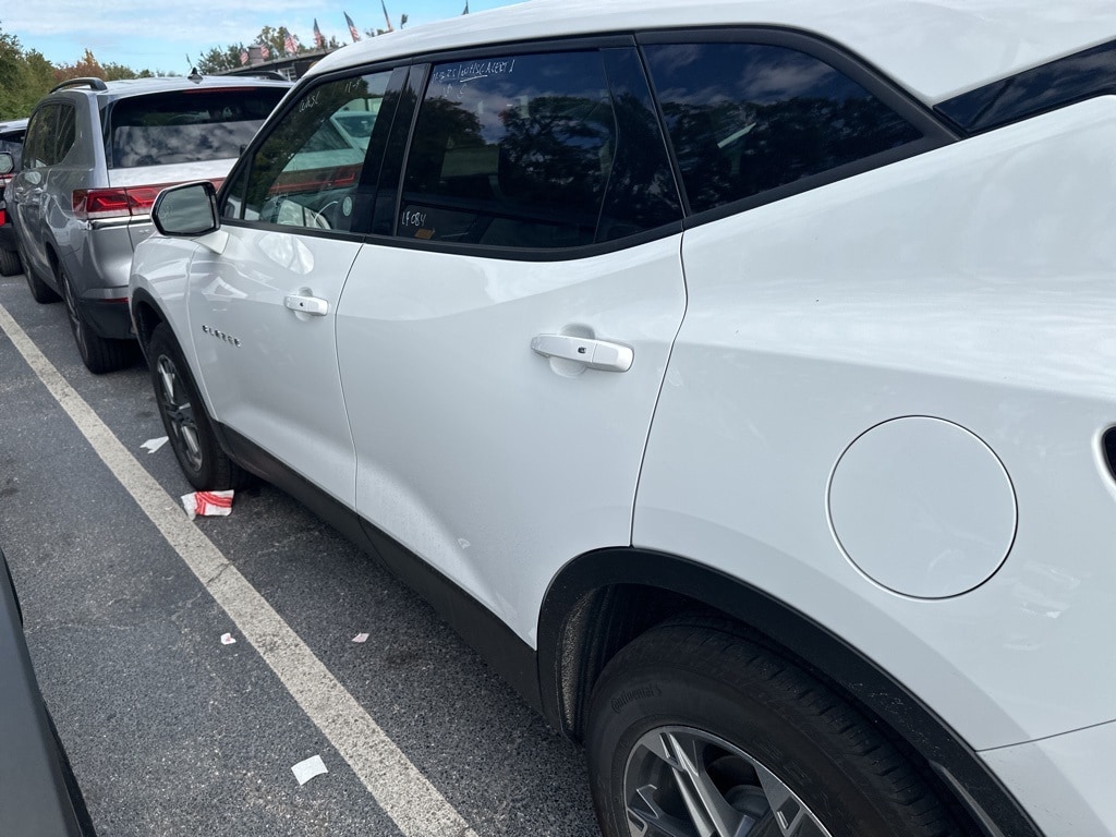 Thumbnail: 2025 Chevrolet Blazer - 4