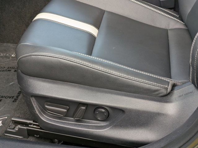 Thumbnail: 2025 Toyota Camry - 15