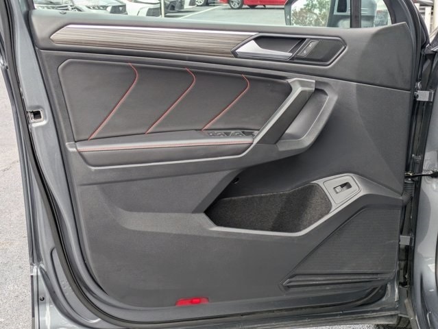 Thumbnail: 2024 Volkswagen Tiguan - 2