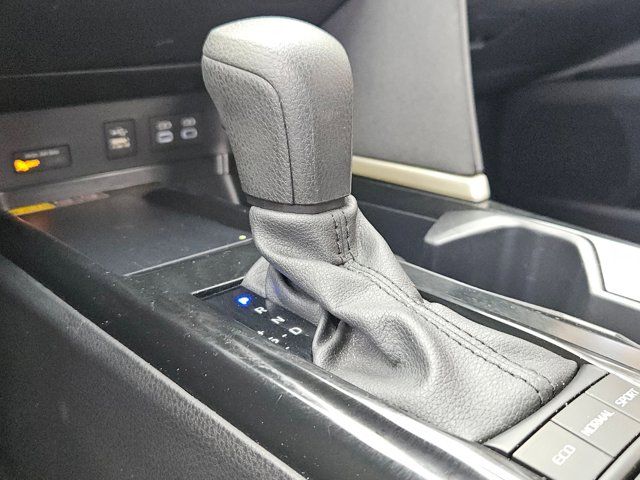 Thumbnail: 2025 Toyota Camry - 19