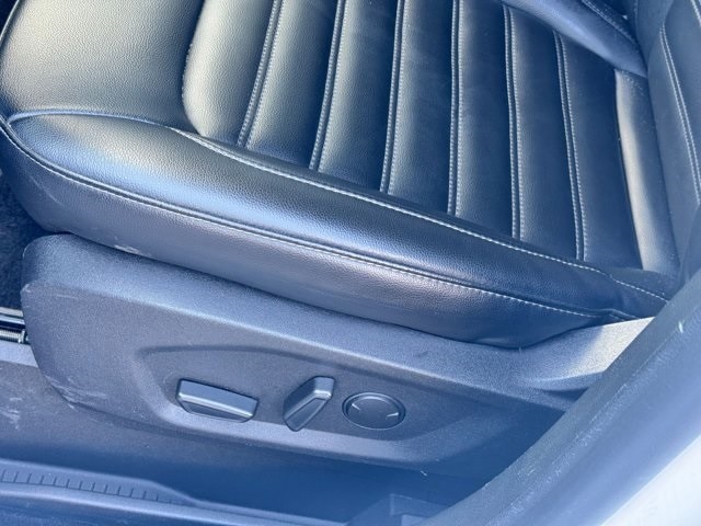 Thumbnail: 2022 Ford Edge - 15