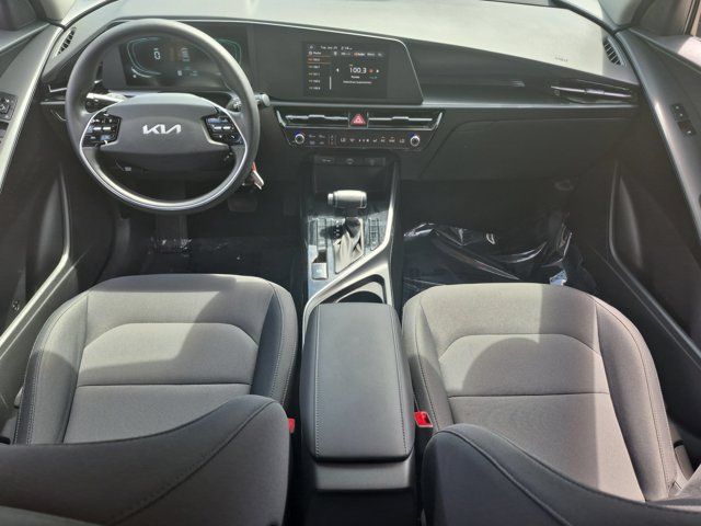 Thumbnail: 2025 Kia Niro - 25