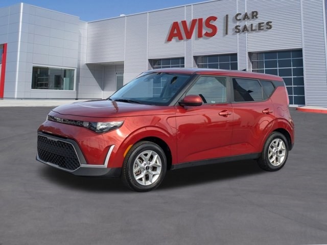 2024 Kia Soul LX's photo
