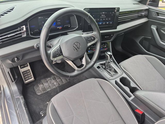 2025 Volkswagen Jetta Sport - Photo 15