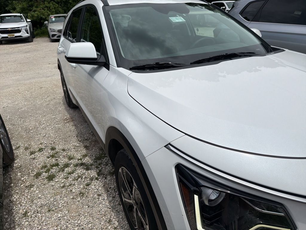 Thumbnail: 2025 Kia Niro - 9
