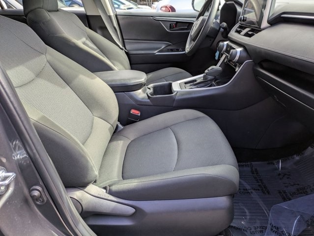 Thumbnail: 2025 Toyota RAV4 - 31