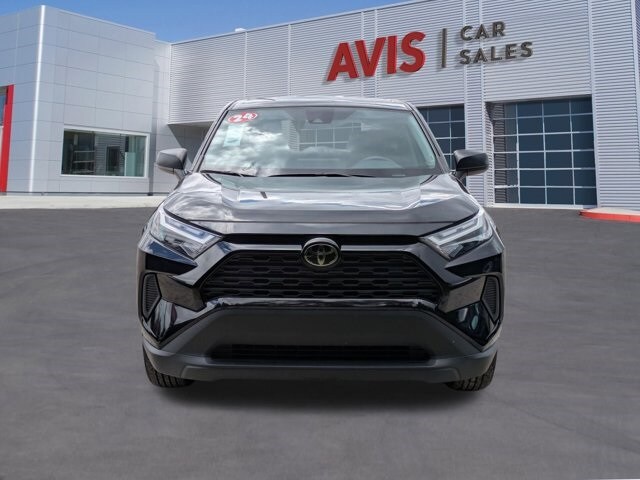 2024 Toyota RAV4 LE photo 2