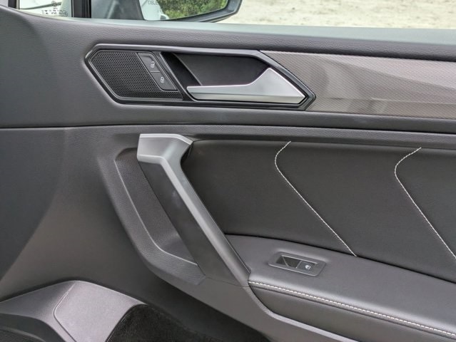 Thumbnail: 2024 Volkswagen Tiguan - 28