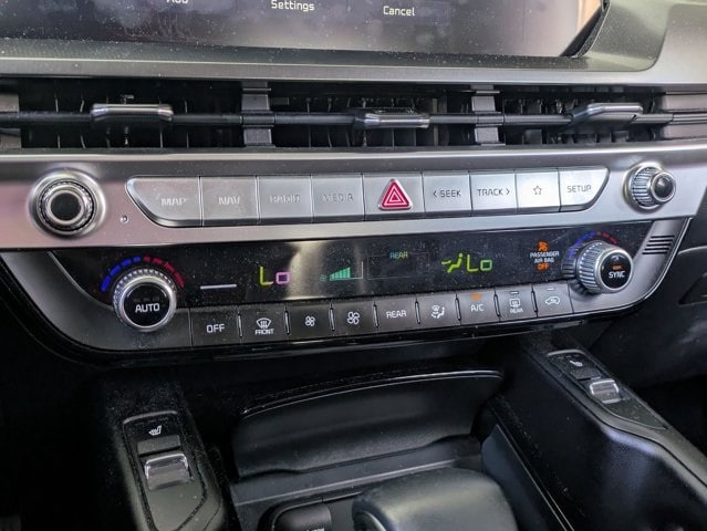 Thumbnail: 2025 Kia Telluride - 17