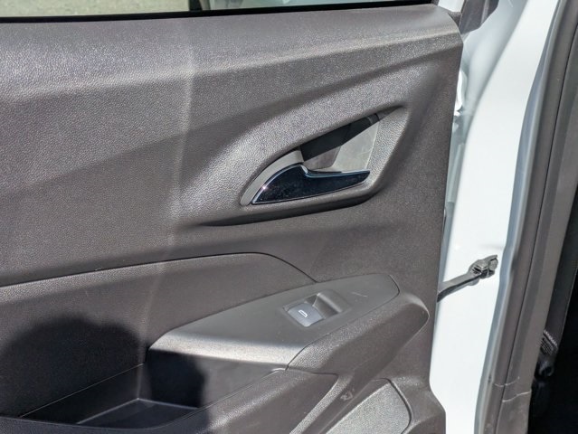 Thumbnail: 2025 Chevrolet Trax - 24