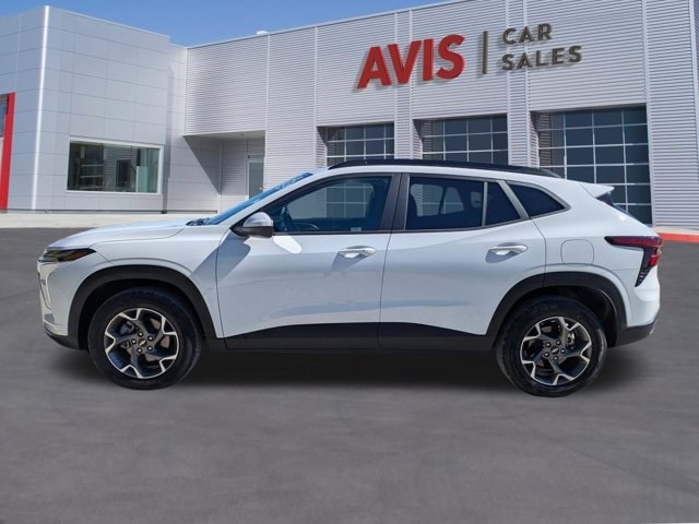 Thumbnail: 2025 Chevrolet Trax - 8