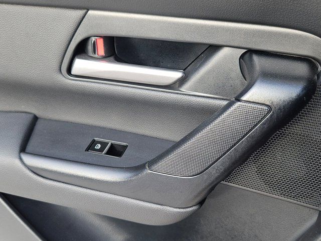 Thumbnail: 2025 Mazda CX-50 - 27