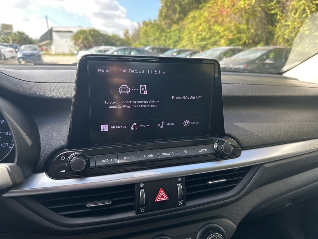 Thumbnail: 2024 Kia Forte - 8