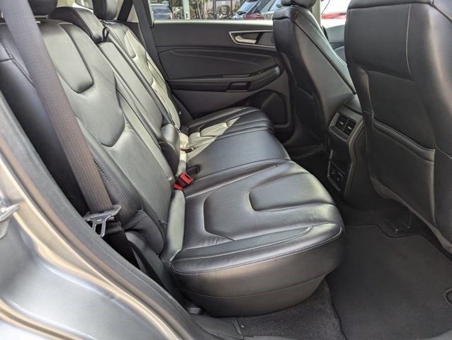 Thumbnail: 2022 Ford Edge - 21