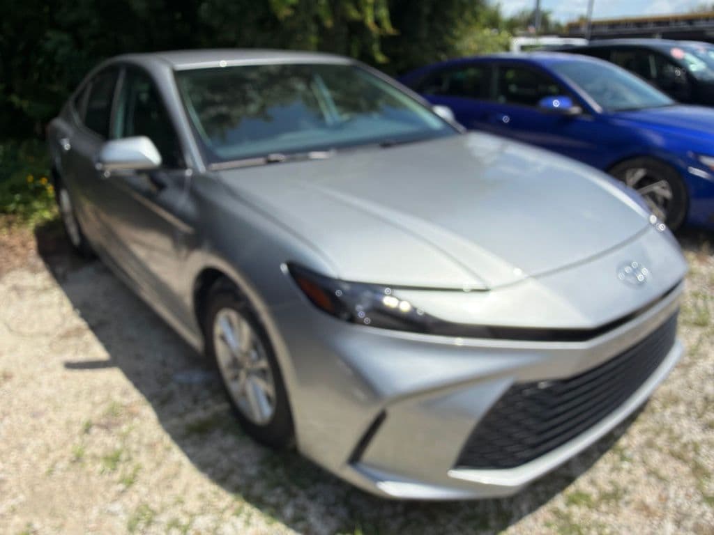 Thumbnail: 2025 Toyota Camry - 9