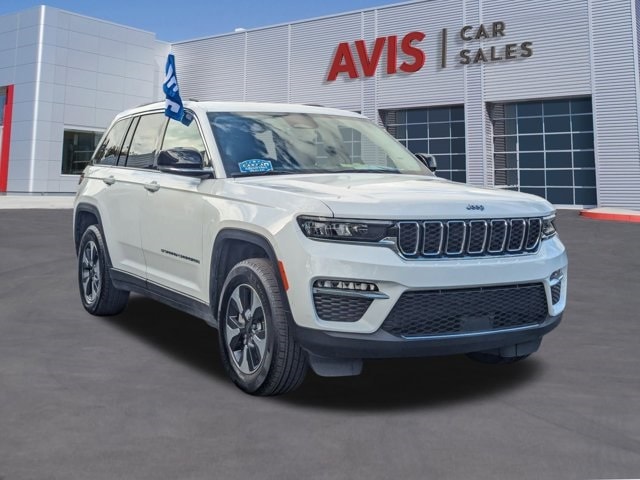 Thumbnail: 2023 Jeep Grand Cherokee - 3
