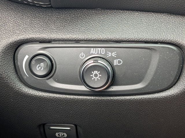 Thumbnail: 2025 Chevrolet Blazer - 15