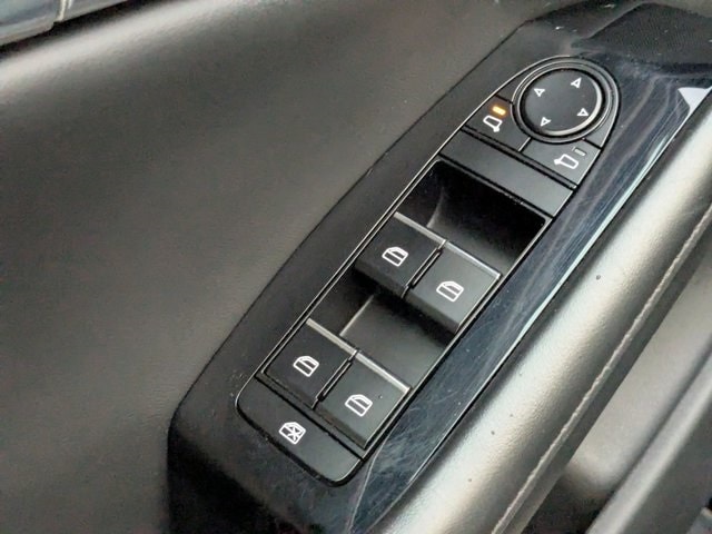 Thumbnail: 2025 Mazda Mazda3 - 15