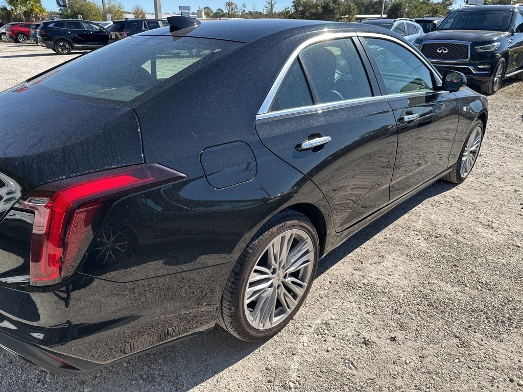 Thumbnail: 2024 Cadillac CT4 - 3