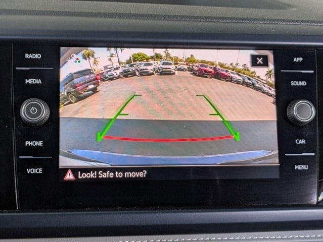 Thumbnail: 2024 Volkswagen Taos - 18