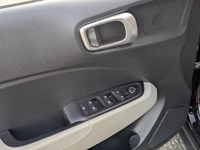 Thumbnail: 2025 Hyundai Venue - 21