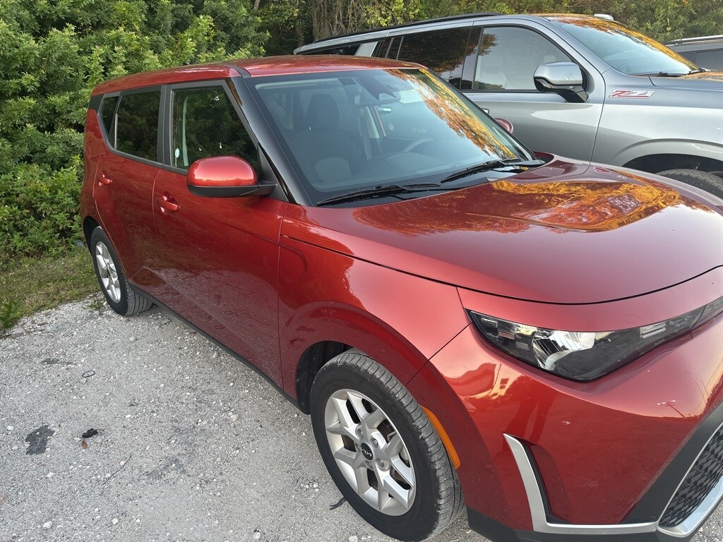 Certified 2024 Kia Soul LX Hatchback